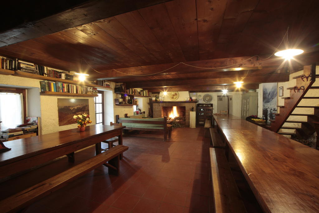 Centro Trekking A Cavallo Monte Brugiana Hostal Massa  Habitación foto