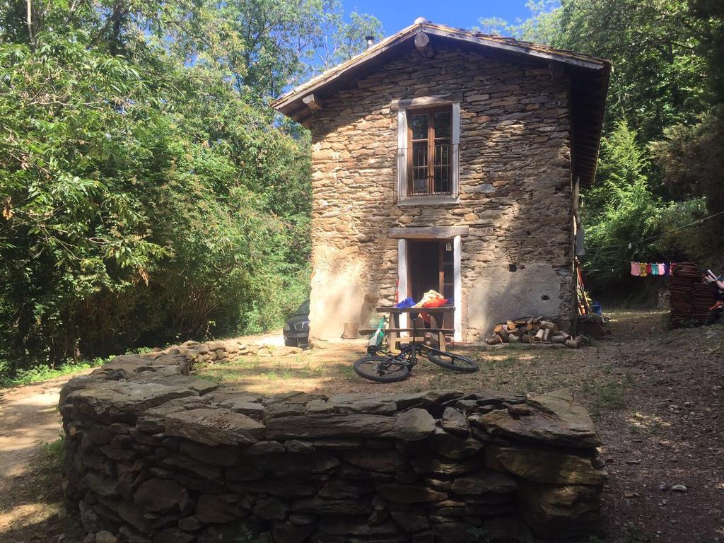 Centro Trekking A Cavallo Monte Brugiana Hostal Massa  Exterior foto