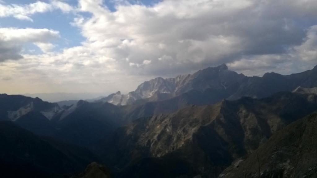 Centro Trekking A Cavallo Monte Brugiana Hostal Massa  Exterior foto